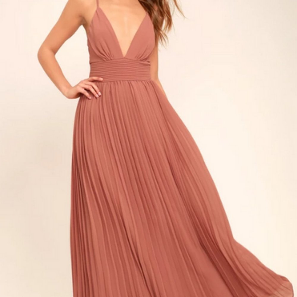 Lulus Depths of My Love Maxi Pleated Dress